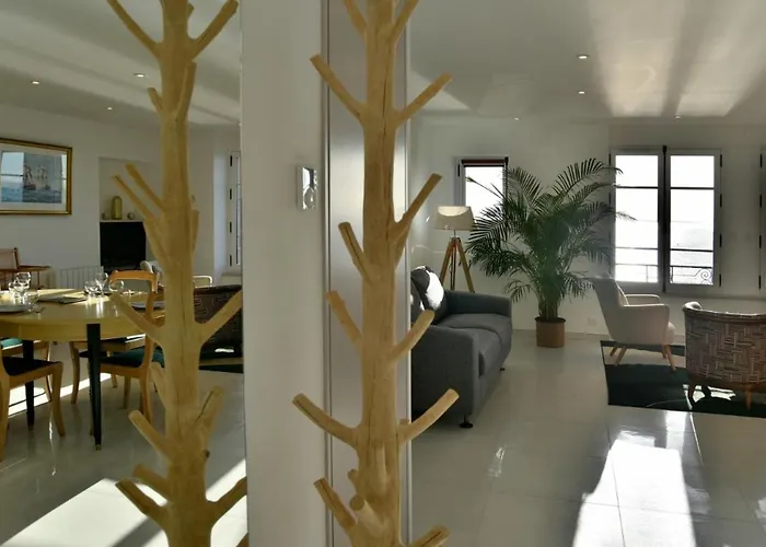 L Ostra 1, Appartement Haut Standing Front De Mer A Cancale Sur Le Port De La Houle